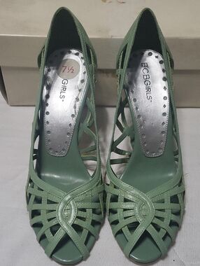 BCBGirls Mint Green Strappy Peep-Toe Heels "Like New"